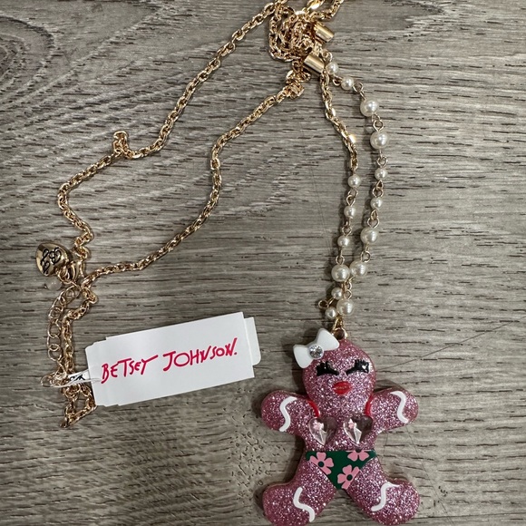 BETSEY JOHNSON Holiday Glitter Gingerbread Girl Pendant Long Necklace Pink NWT - Picture 4 of 5